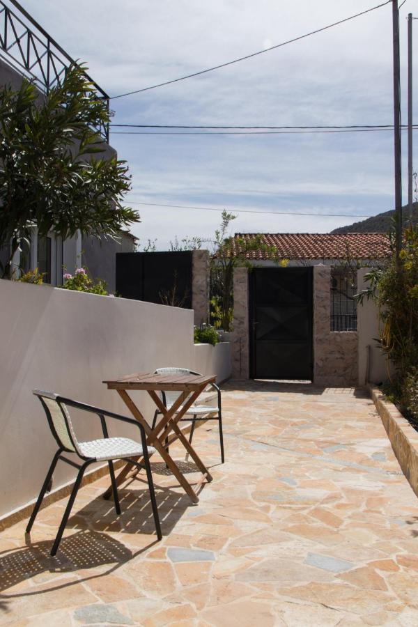 Ozone Complex By A&D Properties Porto Rafti Luaran gambar